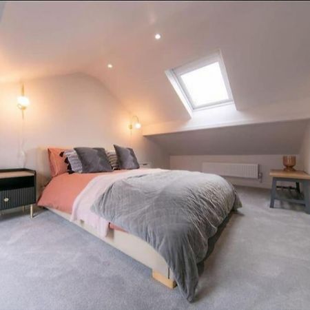 Recently Refurbished Home. Poulton-le-Fylde Eksteriør billede