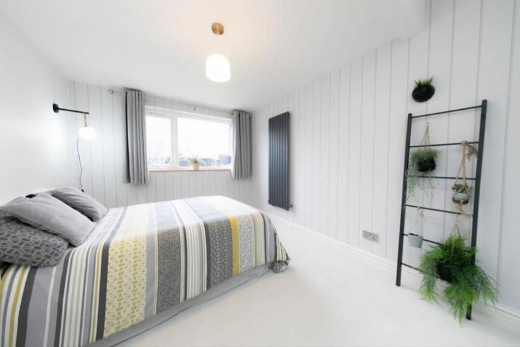 Recently Refurbished Home. Poulton-le-Fylde Eksteriør billede