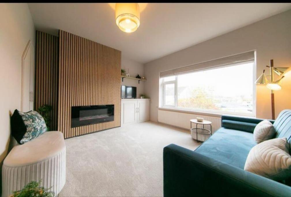Recently Refurbished Home. Poulton-le-Fylde Eksteriør billede