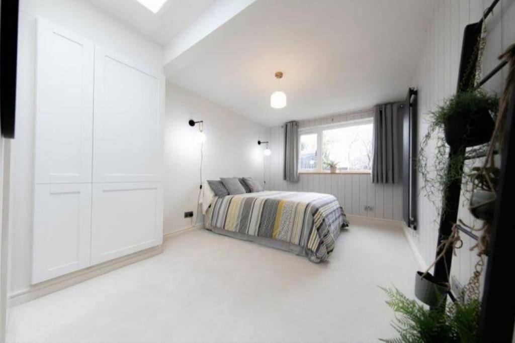 Recently Refurbished Home. Poulton-le-Fylde Eksteriør billede